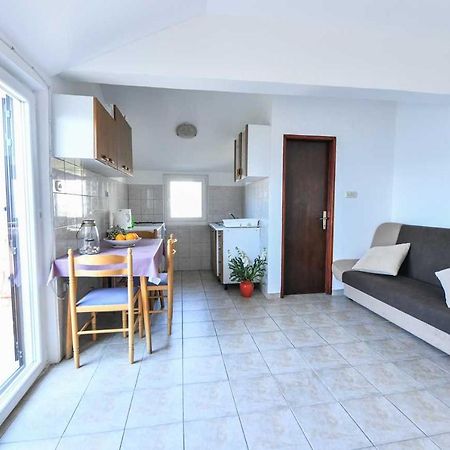 Perfect Vacation Apartments Омиш Экстерьер фото