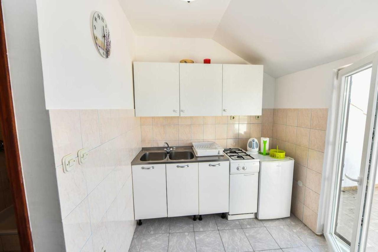 Perfect Vacation Apartments Омиш Экстерьер фото